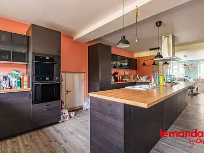 Maison, 208 m²