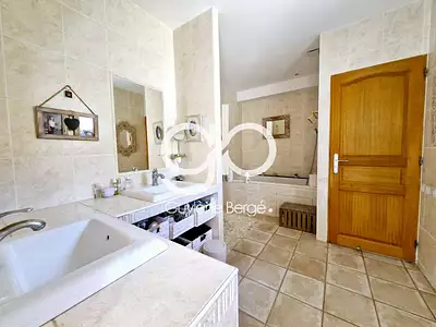 Maison, 192 m²