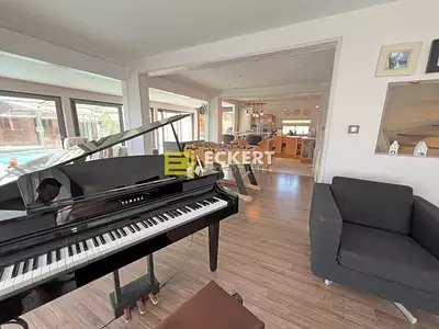 Maison, 179 m²