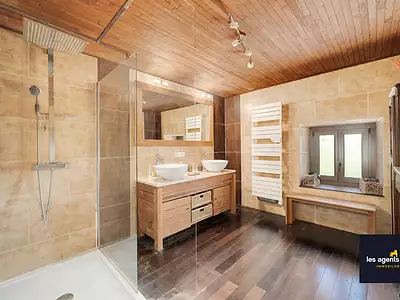 Maison, 202 m²