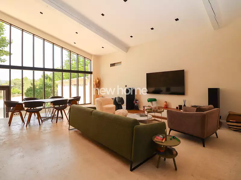 Divers, 490 m²