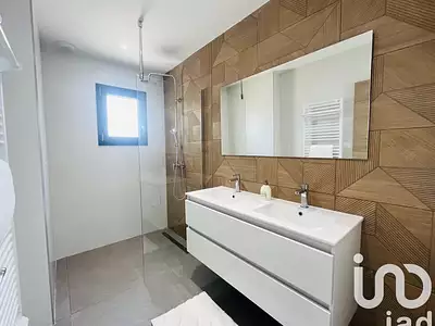 Maison, 167 m²