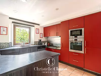 Maison, 251 m²