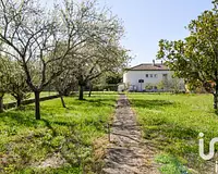 Terrain, 697 m²