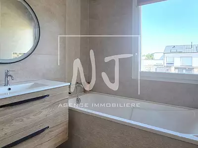 Maison, 106 m²