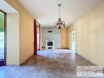 Maison, 260 m²