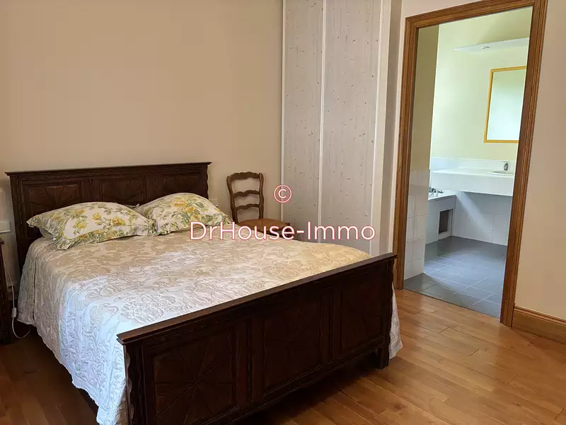 Maison, 280 m²