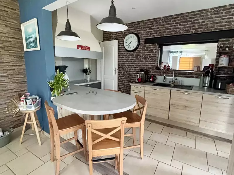 Maison, 165 m²