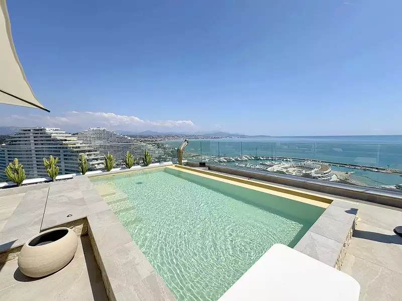 Appartement, 242,18 m²