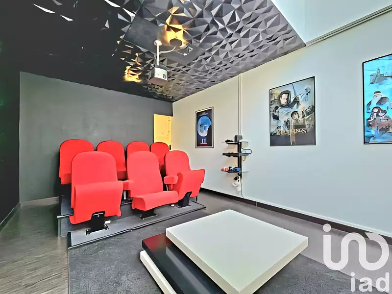 Maison, 375 m²