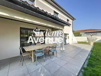 Maison, 165 m²