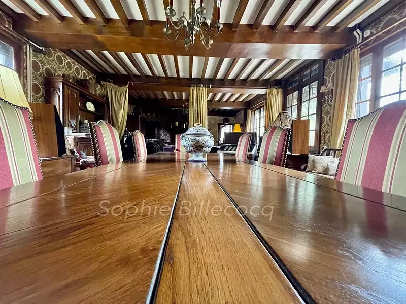 Maison, 284 m²