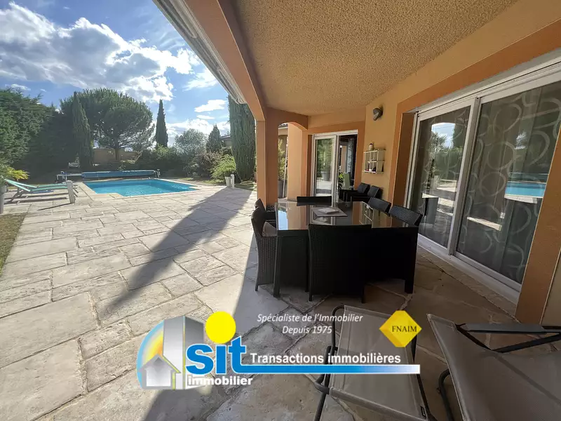 Maison, 300 m²
