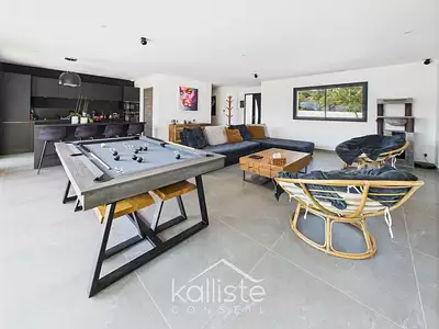 Maison, 166 m²