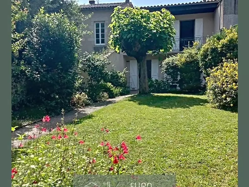 Maison, 187 m²