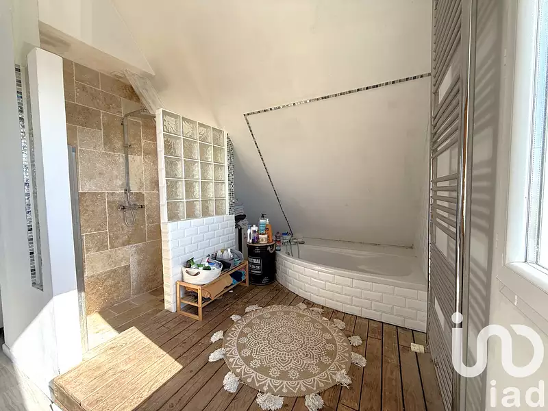 Maison, 179 m²