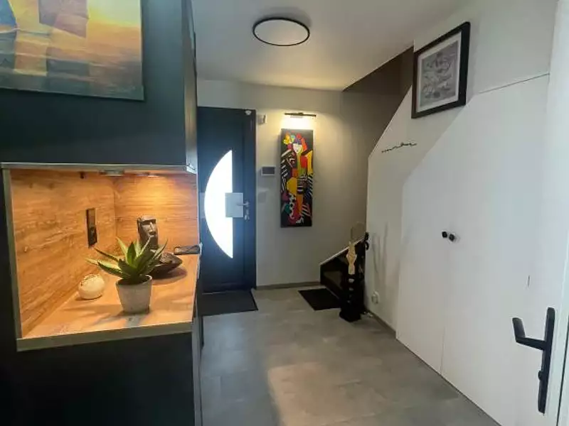 Maison, 93 m²
