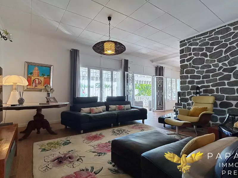 Maison, 263 m²