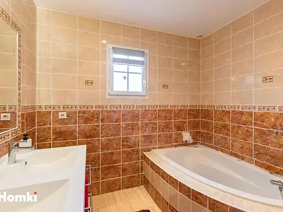 Maison, 163 m²