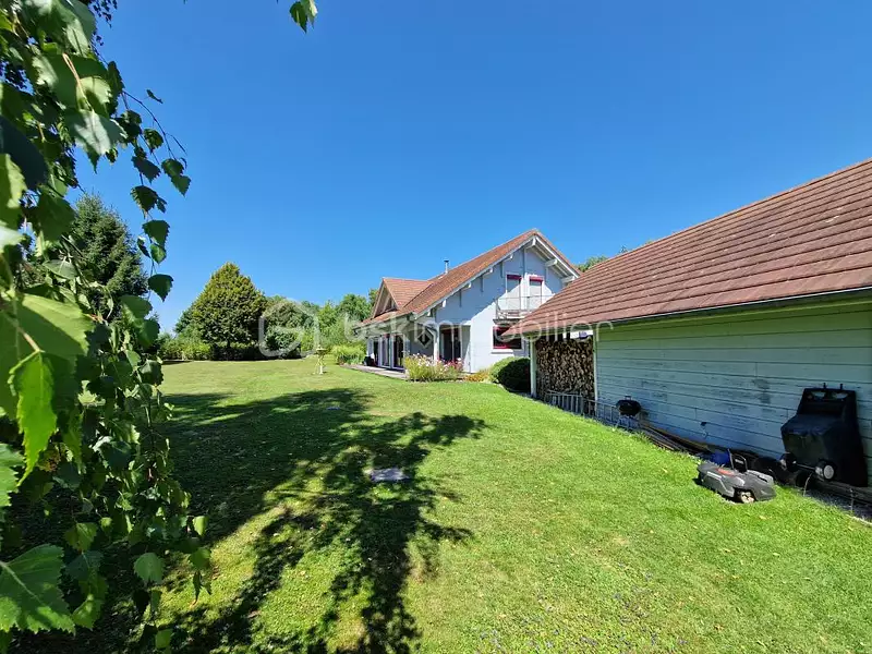 Maison, 218 m²