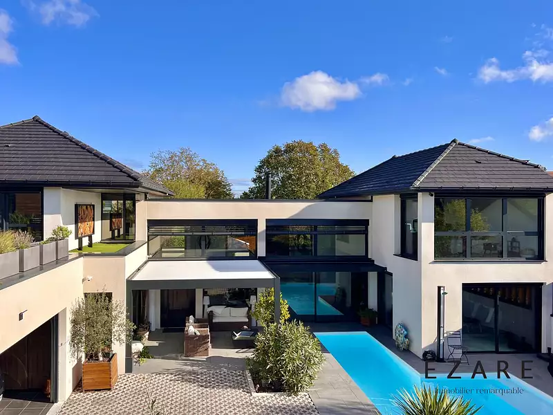 Maison, 233 m²