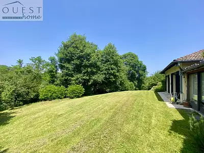 Maison, 305 m²