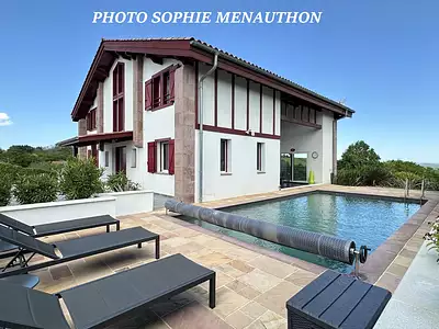 Maison, 220 m²