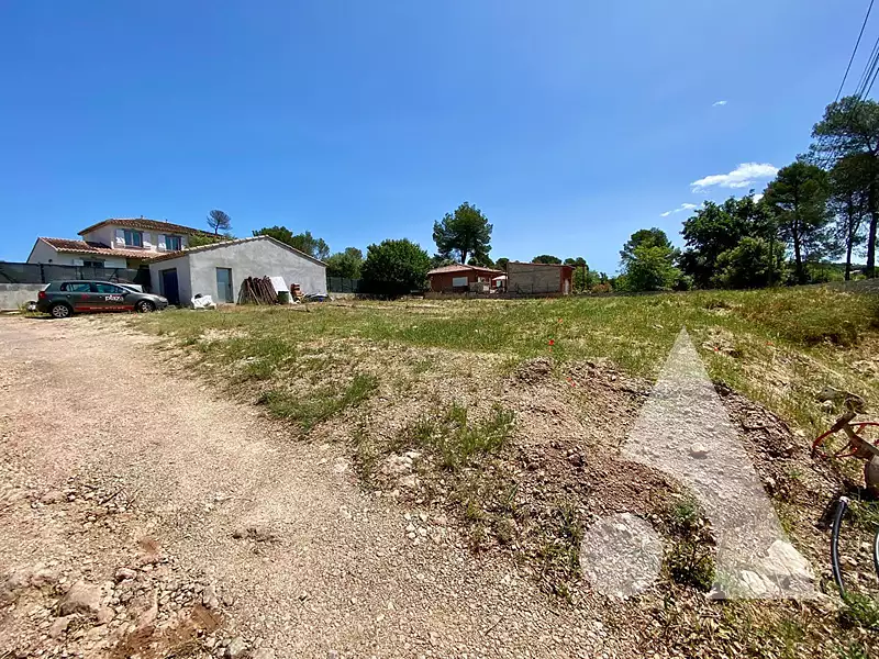 Terrain, 972 m²