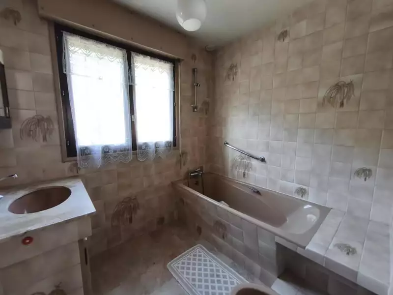 Maison, 183 m²