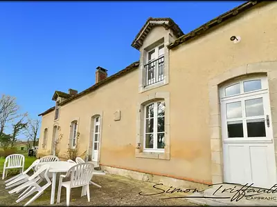 Maison, 255 m²
