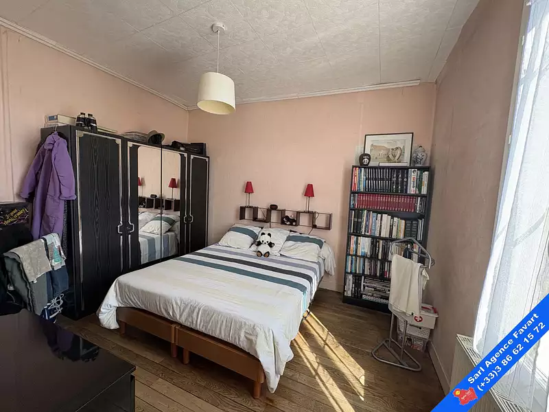 Immeuble, 122,21 m²