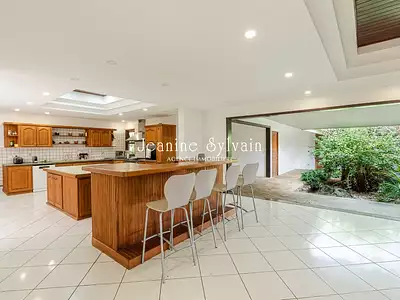 Maison, 475 m²