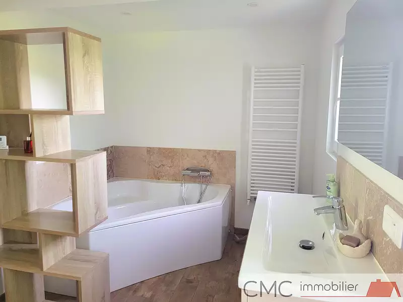 Maison, 195,41 m²