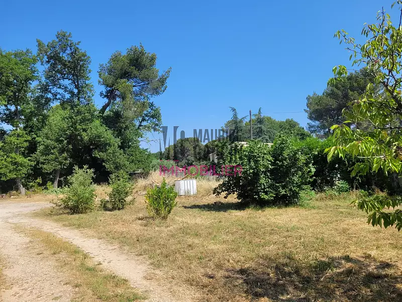 Terrain, 577 m²