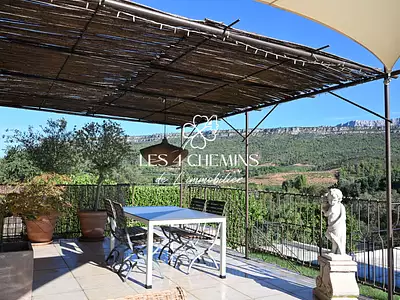 Maison, 220 m²