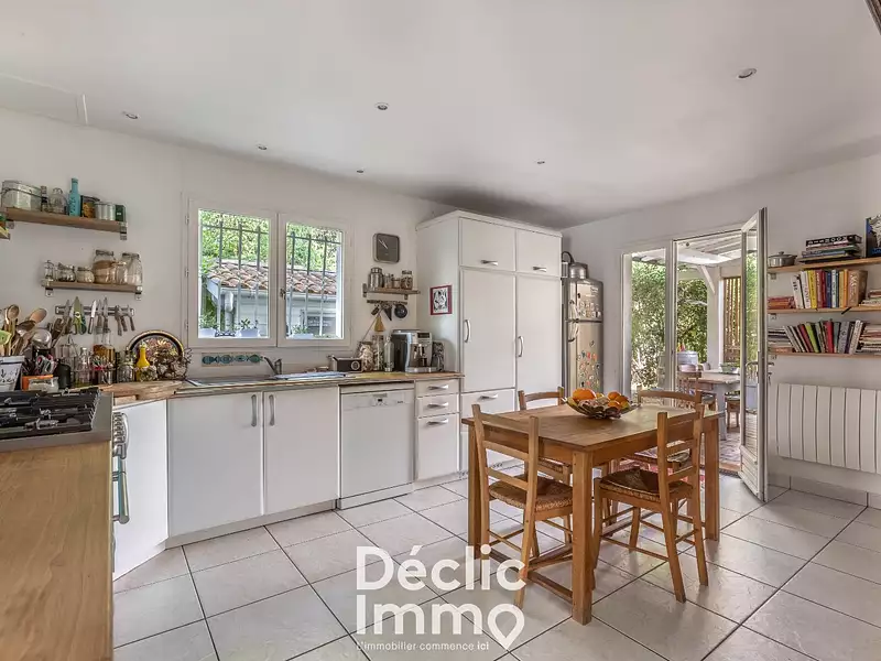 Maison, 180 m²
