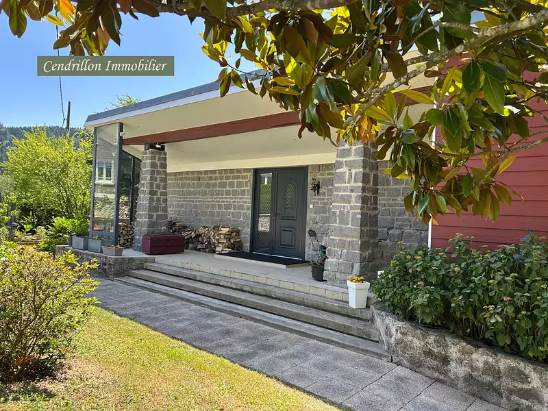 Maison, 240 m²