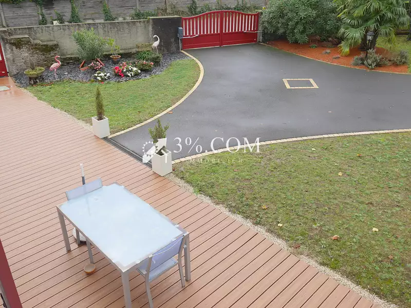 Maison, 192 m²