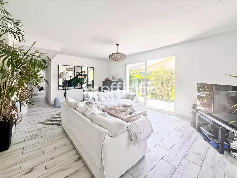 Maison, 115 m²