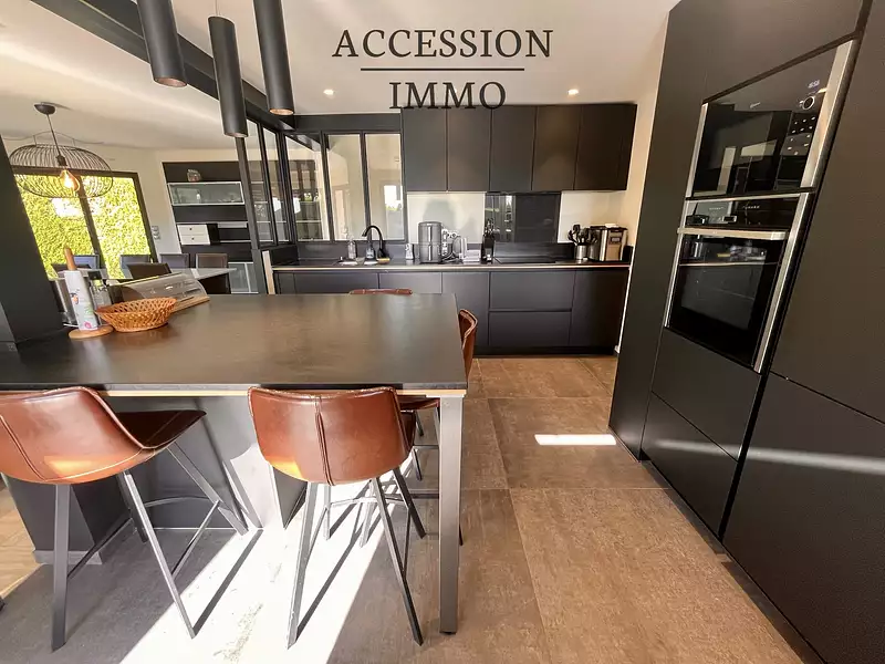 Maison, 195 m²