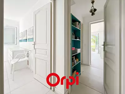 Maison, 240 m²