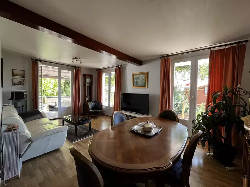 Maison, 180 m²