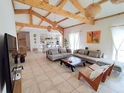 Maison, 219 m²
