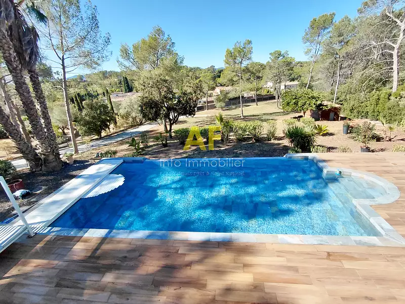 Maison, 217,19 m²