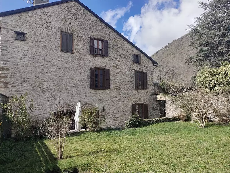 Maison, 240 m²