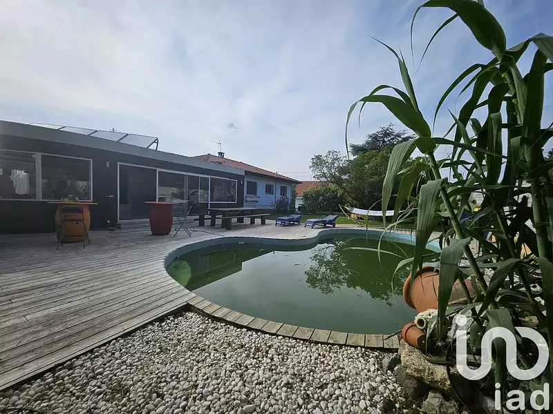Maison, 217 m²