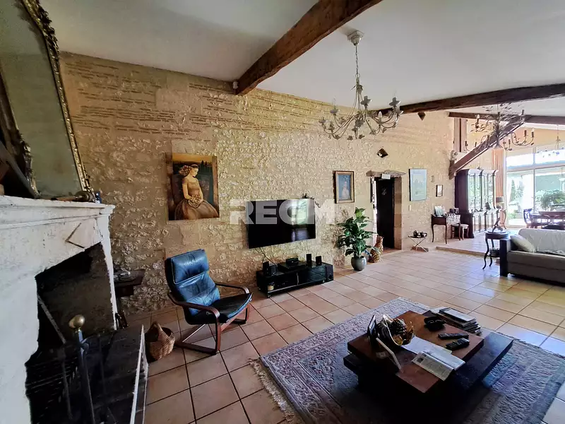 Maison, 264 m²