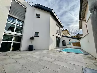 Maison, 223 m²