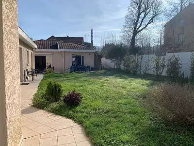 Maison, 245 m²