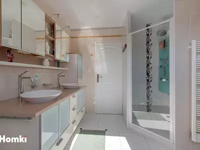Maison, 180 m²